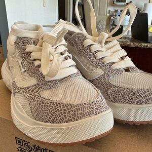 Van VR3 Cush Sneakers BRAND NEW